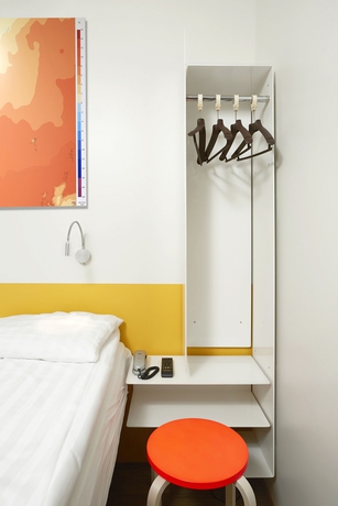 Imagen de la habitación del Hotel Cabin. Foto 13