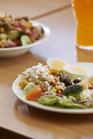 Imagen del bar/restaurante del Hotel Cabin. Foto 4