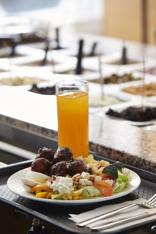 Imagen del bar/restaurante del Hotel Cabin. Foto 9