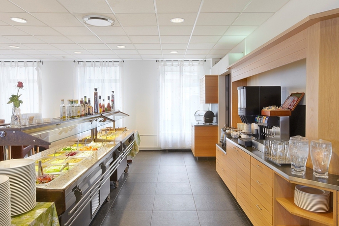 Imagen del bar/restaurante del Hotel Cabin. Foto 11