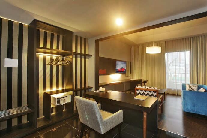 Imagen general del Hotel Cabin, Sunter Jaya. Foto 1