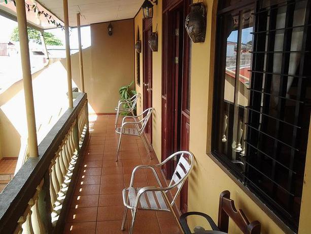 Imagen de los interiores del Hotel Cabinas Madeleine. Foto 5