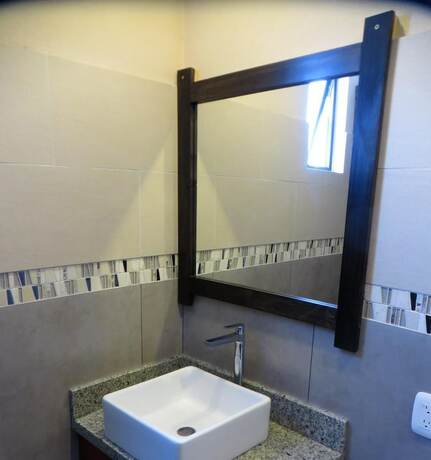 Imagen general del Hotel Cabinas Midey. Foto 8