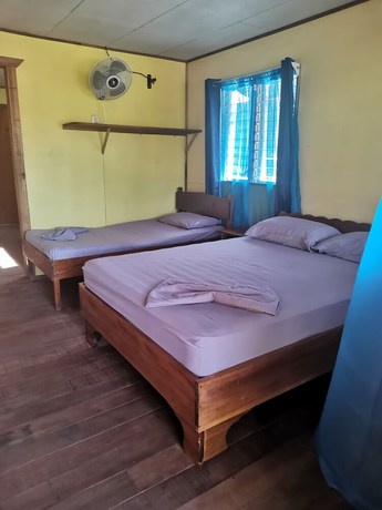 Imagen de la habitación del Hotel Cabinas Popular. Foto 9