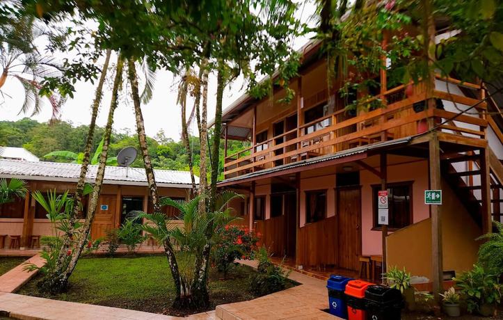 Imagen general del Hotel Cabinas Popular. Foto 4