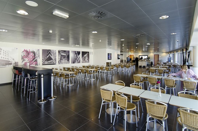 Imagen del bar/restaurante del Hotel Cabinn Aalborg. Foto 4