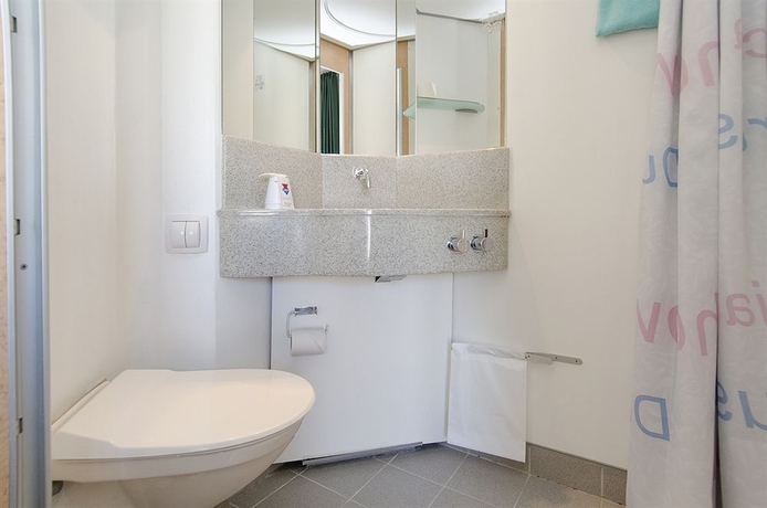 Imagen de la habitación del Hotel Cabinn Aarhus. Foto 6