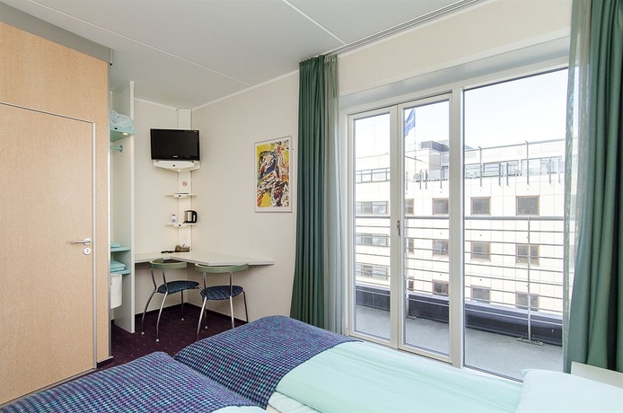 Imagen de la habitación del Hotel Cabinn Aarhus. Foto 12