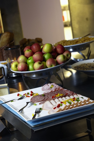 Imagen del bar/restaurante del Hotel Cabinn Metro. Foto 4