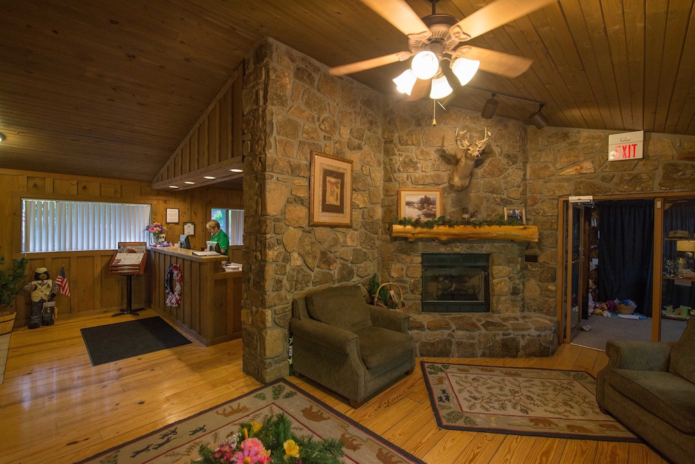 Imagen de los interiores del Hotel Cabins At Green Mountain. Foto 14