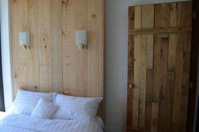 Imagen de la habitación del Hotel Cabins By Eco Tagaytay. Foto 17