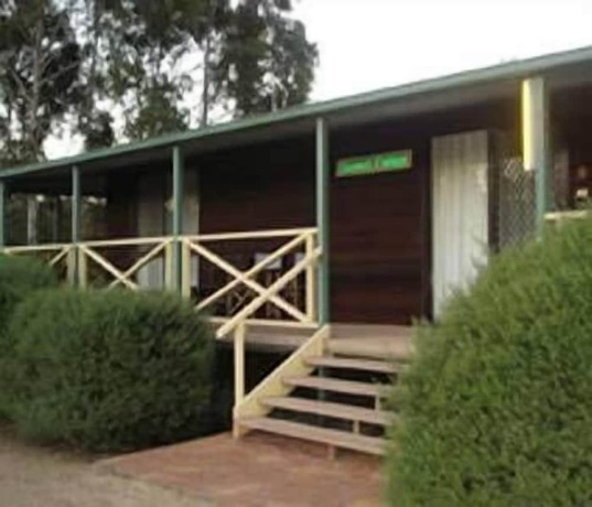 Imagen general del Hotel Cabins On Halls. Foto 15