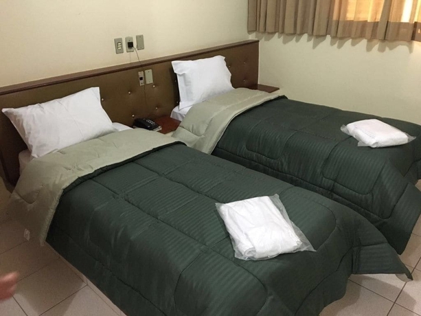 Imagen de la habitación del Hotel Cabi&uacute;na Palace. Foto 11
