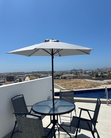 Imagen de la piscina del Hotel Cabo Boutique Condos. Foto 16