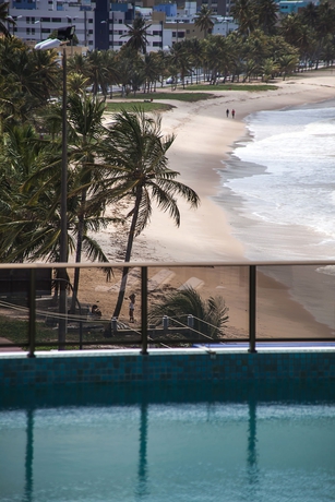 Imagen de la piscina del Hotel Cabo Branco Atlântico. Foto 14