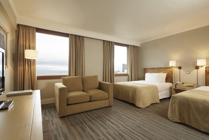 Imagen de la habitación del Hotel Cabo De Hornos. Foto 4