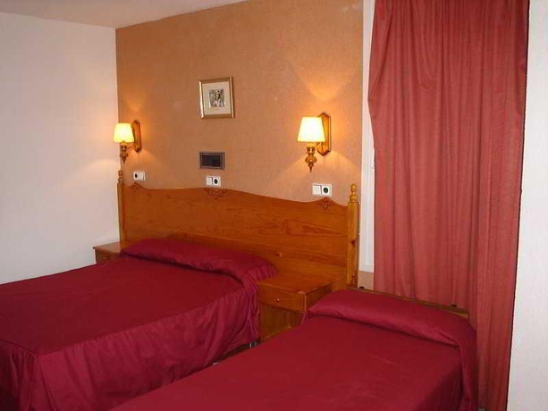 Imagen general del Hotel Cabo De Mar. Foto 7