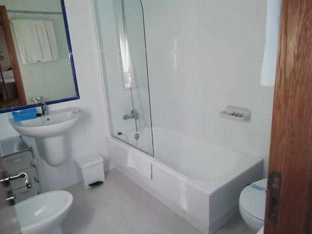 Imagen de los interiores del Hotel Cabo Festiñanza. Foto 8