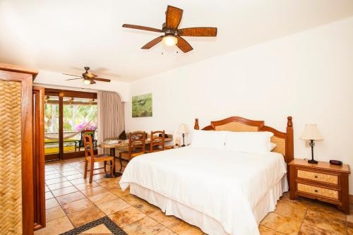 Imagen de la habitación del Hotel Cabo Surf and Spa. Foto 7