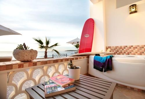 Imagen de la habitación del Hotel Cabo Surf and Spa. Foto 9