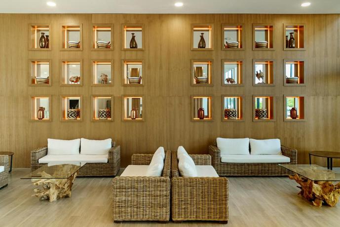 Imagen de los interiores del Hotel Cabogata Beach. Foto 23