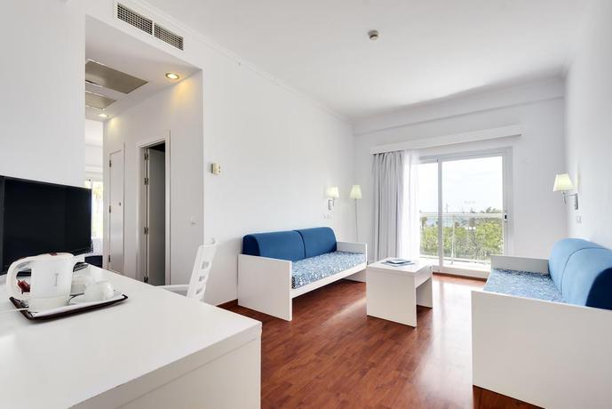 Imagen general del Hotel Cabogata Jardín. Foto 19