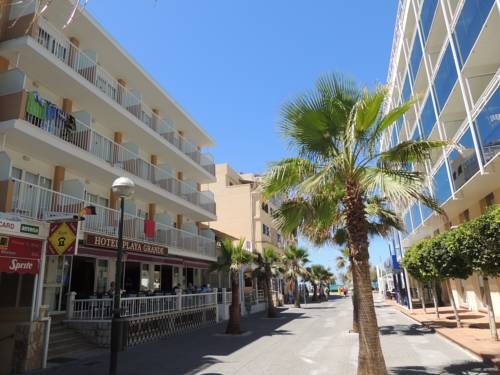 Imagen general del Hotel Cabot Playa Grande - Adults Only. Foto 2
