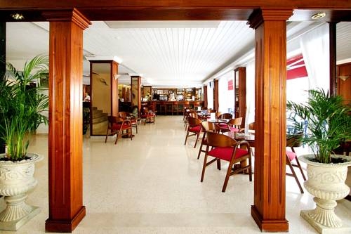 Imagen general del Hotel Cabot Playa Grande - Adults Only. Foto 3