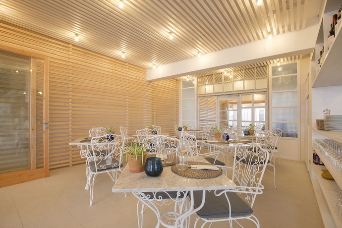 Imagen del bar/restaurante del Hotel Cabot Romantic - Adults Only. Foto 5