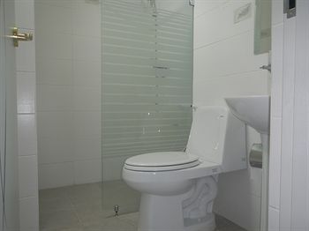 Imagen general del Hotel Cacao, Ciudad Quez&oacute;n. Foto 2