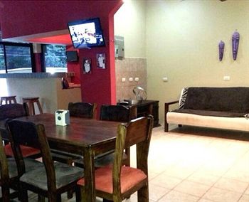 Imagen del bar/restaurante del Hotel Cacao Lodge. Foto 4