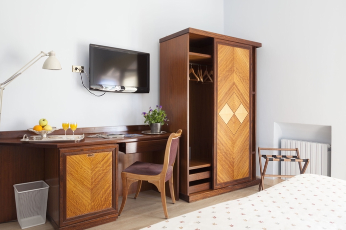 Imagen de la habitación del Hotel Cacciani. Foto 10