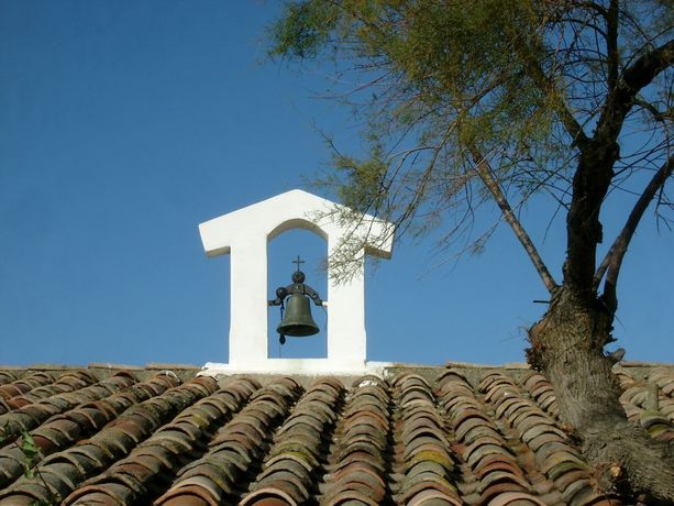 Imagen general del Hotel Cacharel. Foto 2