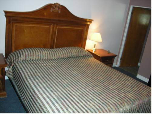 Imagen de la habitación del Hotel Cache Creek Inn. Foto 6