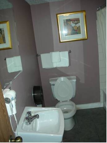 Imagen de la habitación del Hotel Cache Creek Inn. Foto 10