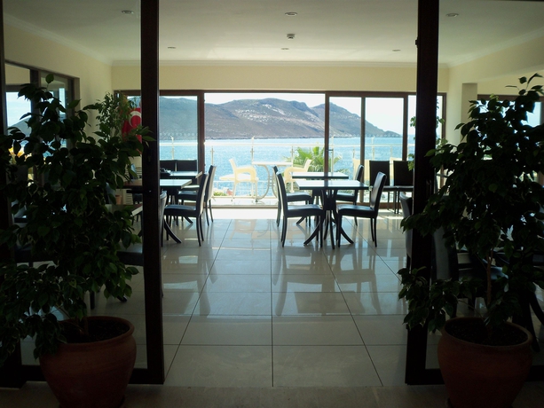 Imagen del bar/restaurante del Hotel Cachet. Foto 2