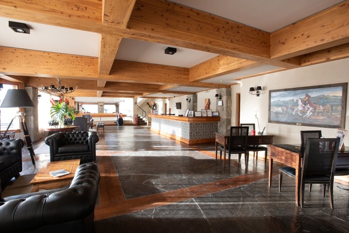 Imagen de los interiores del Hotel Cacique Inacayal Lake and Spa. Foto 15