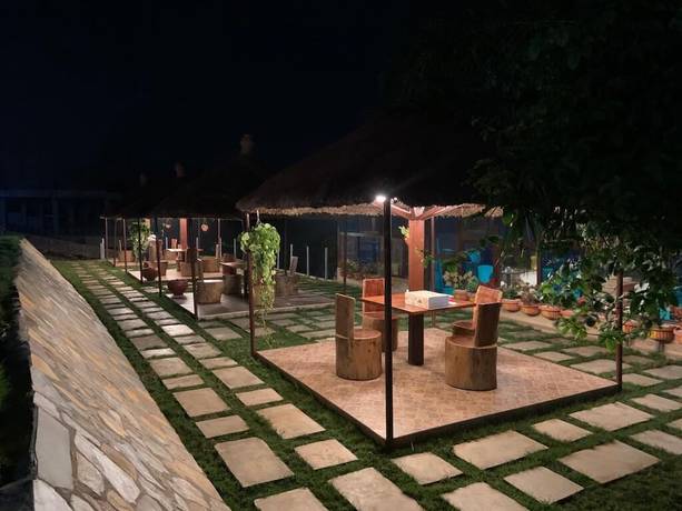 Imagen de los exteriores del Hotel Cactus Creek Ghana. Foto 14