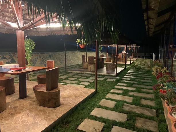 Imagen de los exteriores del Hotel Cactus Creek Ghana. Foto 15