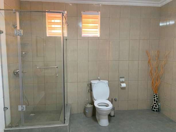 Imagen de la habitación del Hotel Cactus Creek Ghana. Foto 12