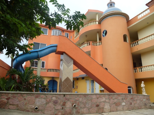 Imagen de los exteriores del Hotel Cactus Inn. Foto 15