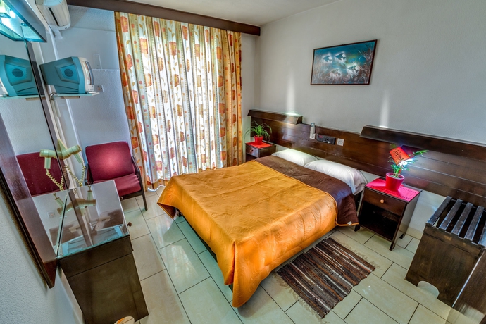 Imagen de la habitación del Hotel Cactus, Larnaca. Foto 6