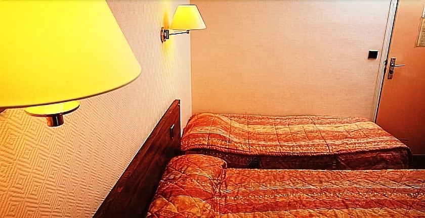 Imagen de la habitación del Hotel Cactus, Porte de Versailles. Foto 10