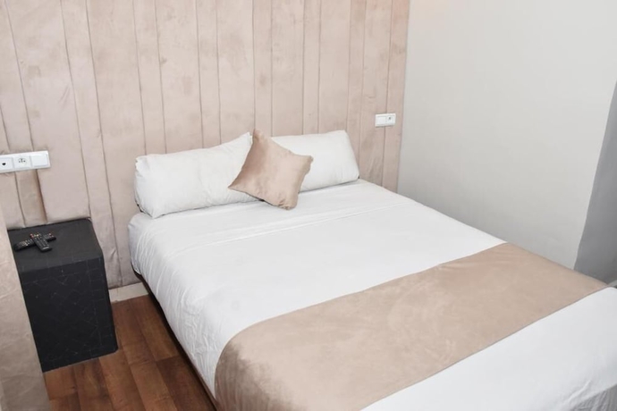 Imagen de la habitación del Hotel Cadé, Casablanca. Foto 3