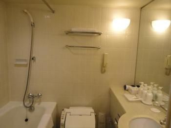 Imagen de la habitación del Hotel Cadenza Tokyo. Foto 3
