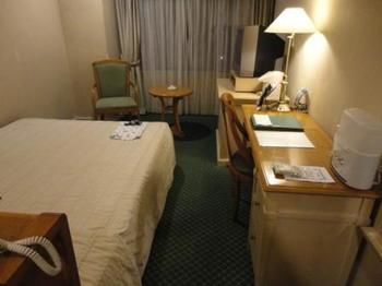 Imagen de la habitación del Hotel Cadenza Tokyo. Foto 6