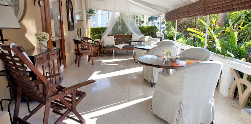 Imagen del bar/restaurante del Hotel Cadet. Foto 5