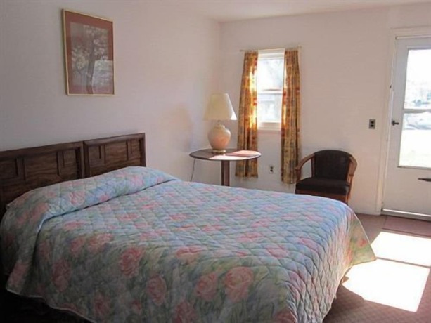Imagen de la habitación del Hotel Cadet Motel. Foto 16
