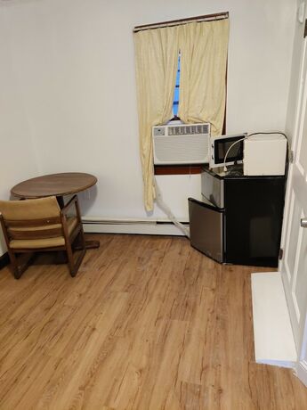 Imagen de la habitación del Hotel Cadet Motel. Foto 19