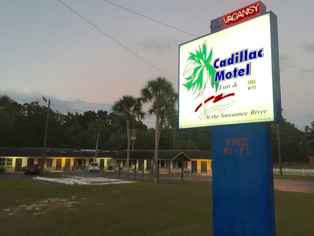 Imagen general del Hotel Cadillac Motel Fanning Springs. Foto 4
